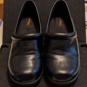 Used safeTstep Black Loafers